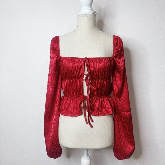 NWT Fashion Nova Loving You Too Much Satin Top - Picture 4 of 7